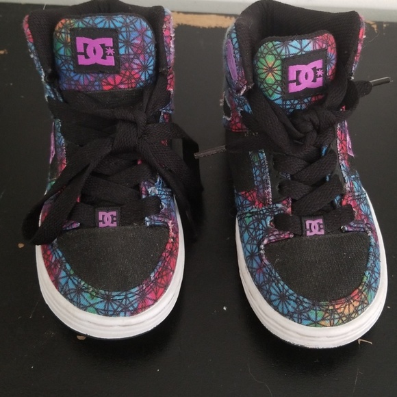 DC shoes - Picture 1 of 4